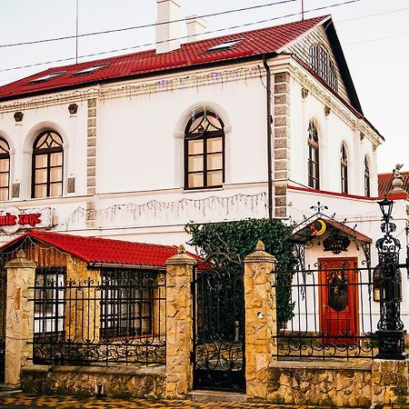 Antique House Hotel Dubno Esterno foto