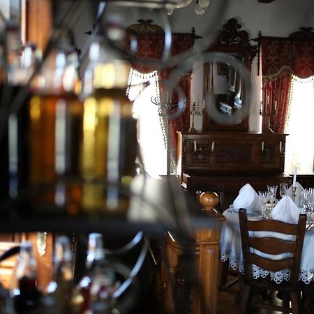 Antique House Hotel Dubno Esterno foto