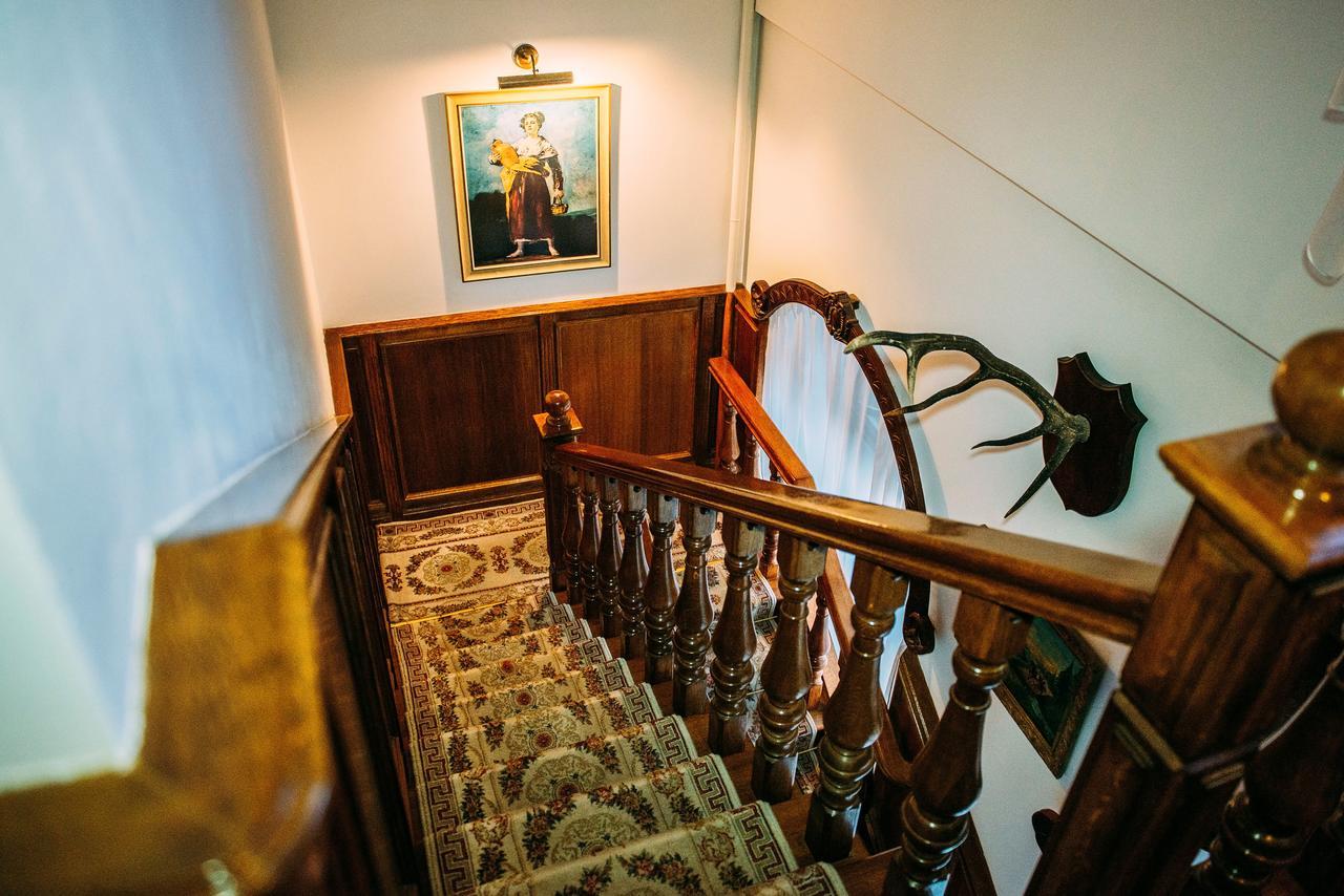 Antique House Hotel Dubno Esterno foto