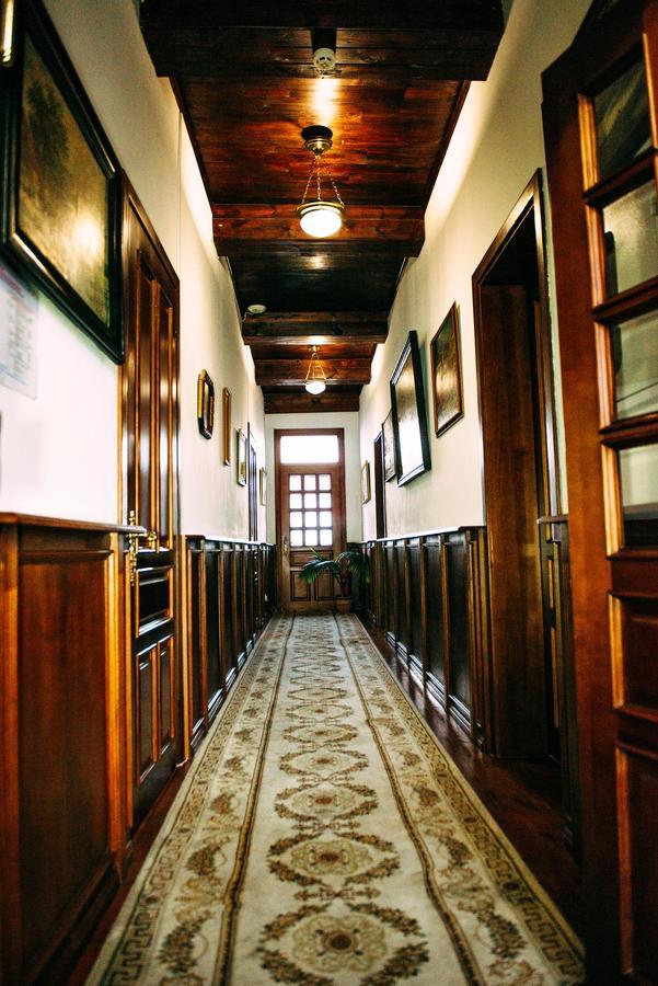 Antique House Hotel Dubno Esterno foto
